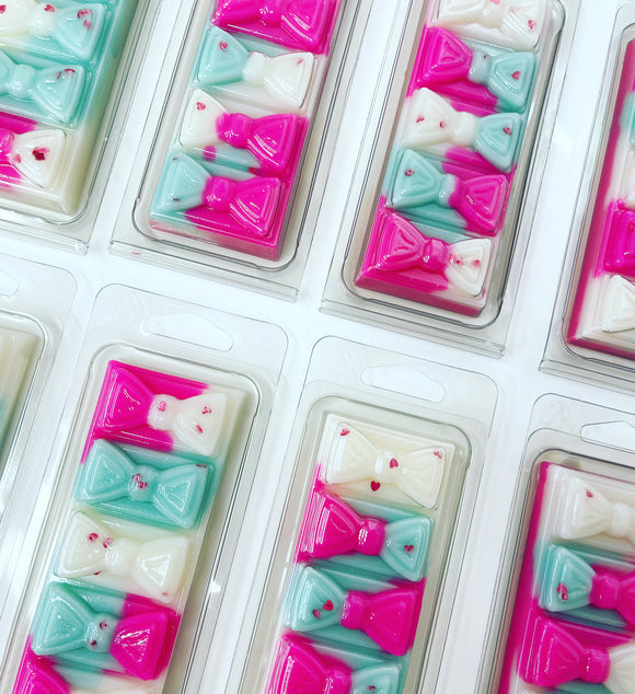Unicorn Kisses Bow Snap Bar